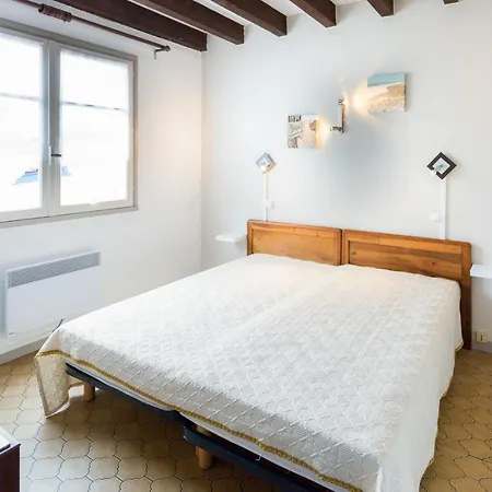 Des Bourdaines Pour 8 Personnes Villa Seignosse